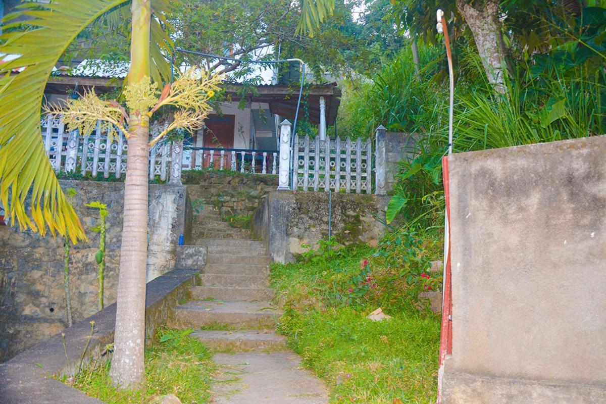 Soorya Inn Ella Ngoại thất bức ảnh