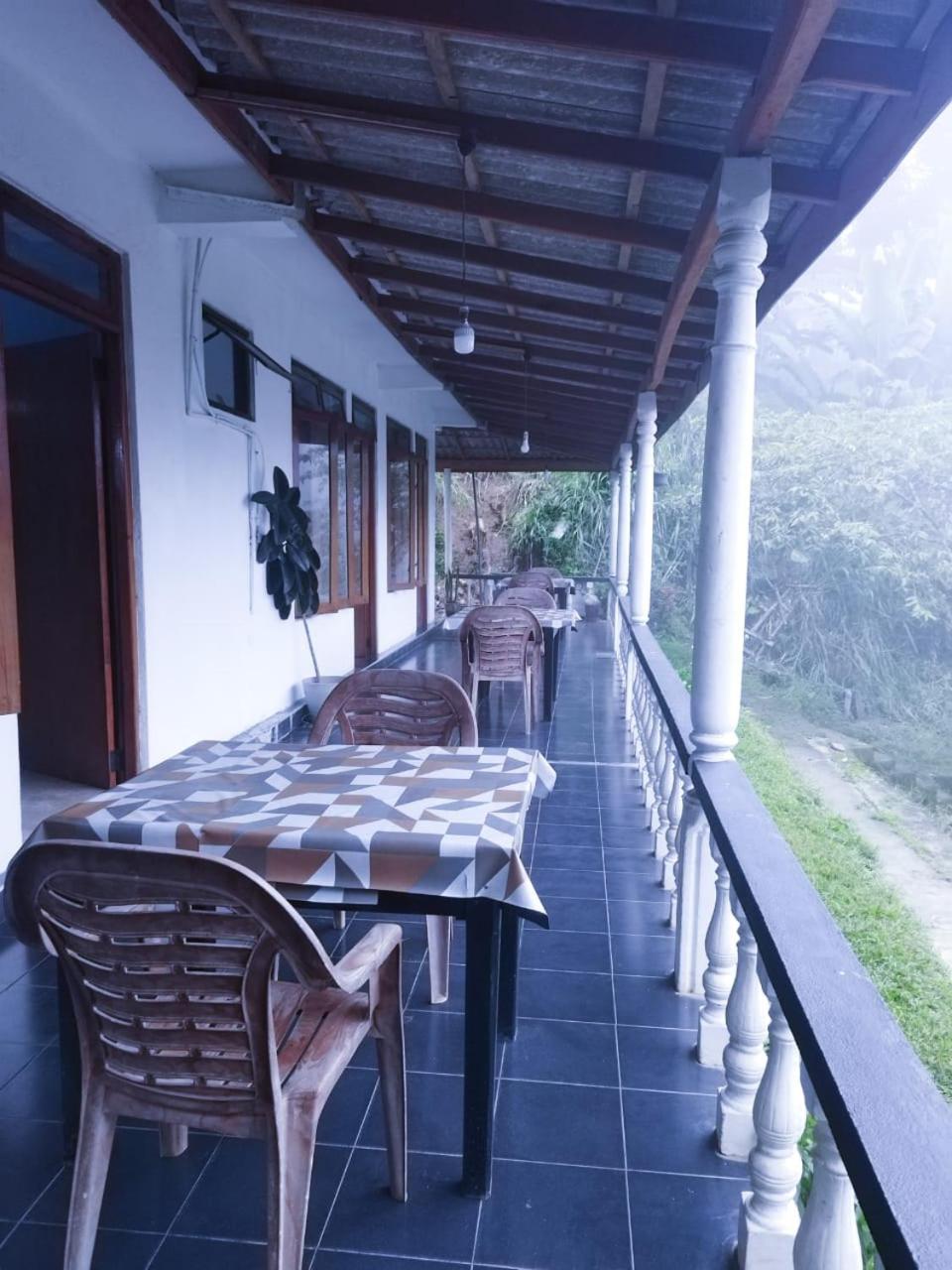 Soorya Inn Ella Ngoại thất bức ảnh