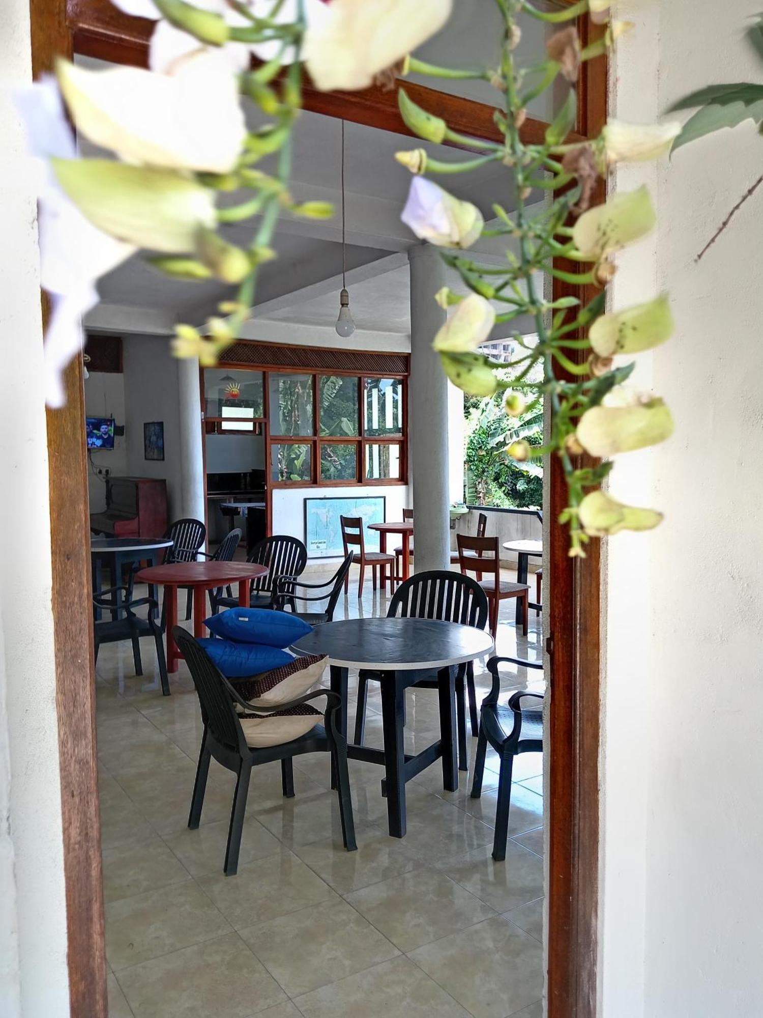 Soorya Inn Ella Ngoại thất bức ảnh